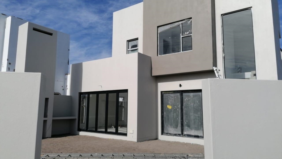 4 Bedroom Property for Sale in Sandown Western Cape
